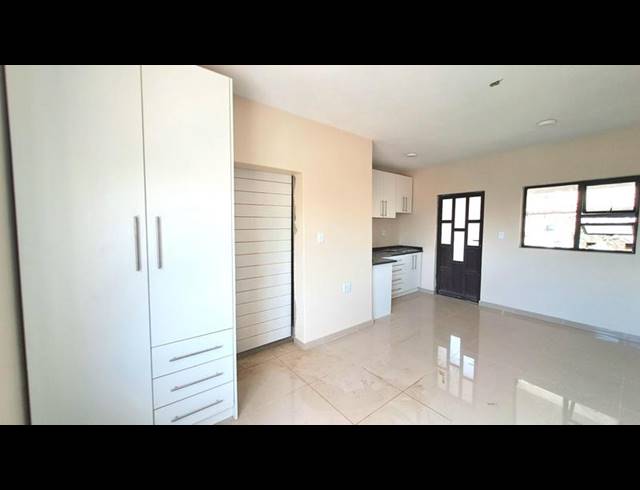 1 BEDROOM PROPERTY TO RENT IN NAZARETH